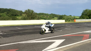 Trudy & Rik mid race at Pau Arnos