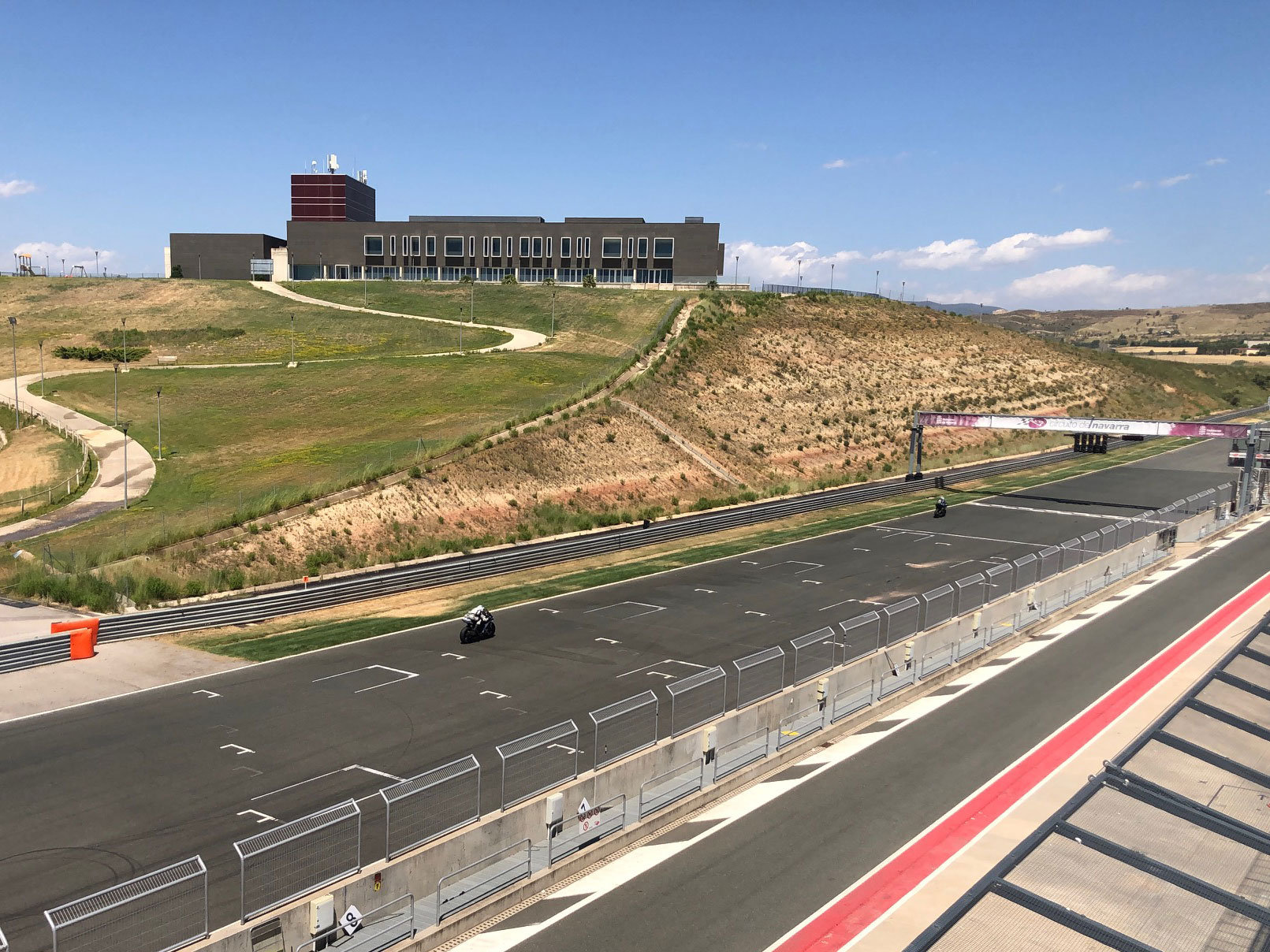 View from Pit Lane – Edition 37